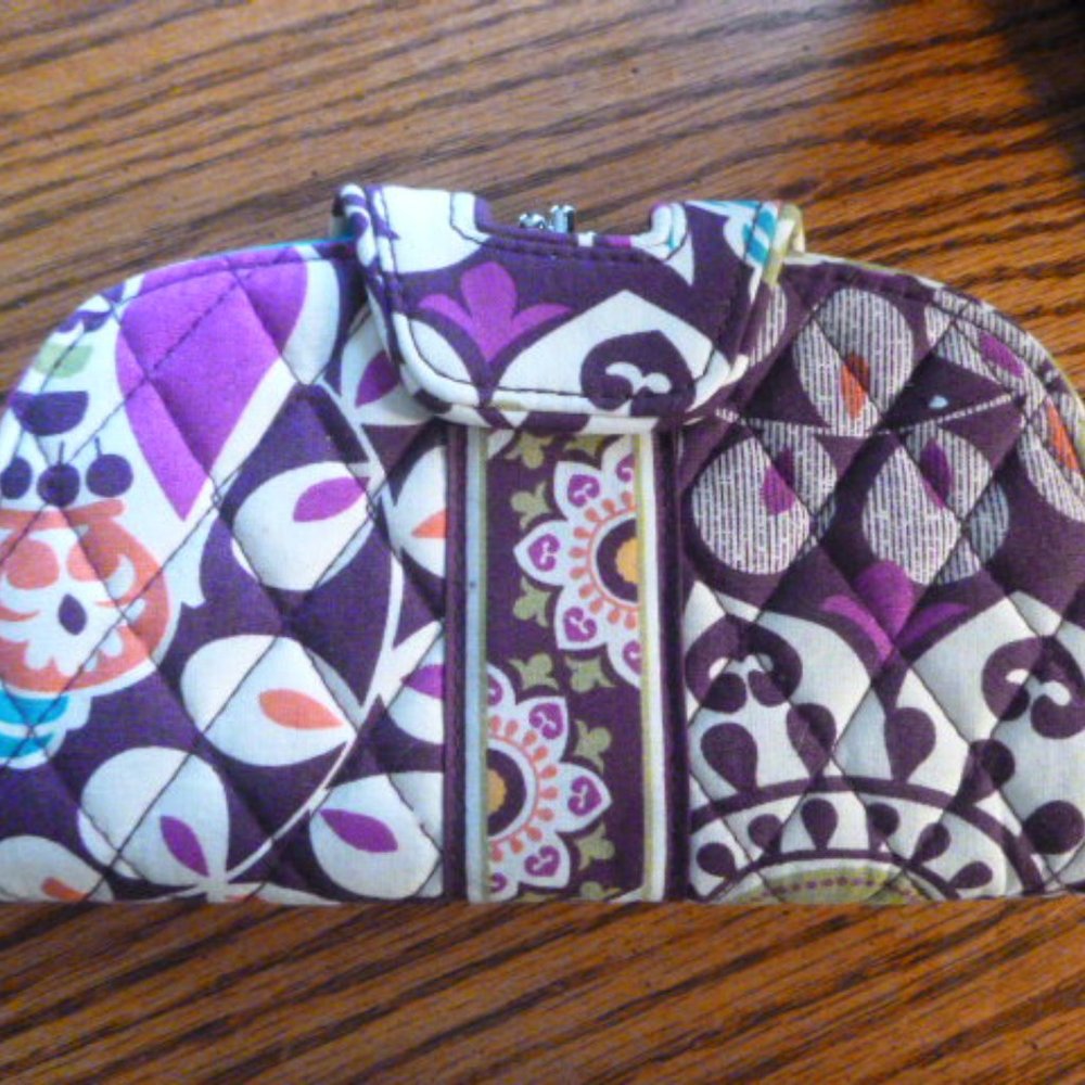 Vera Bradley Multi compartment Wallet, NWOT